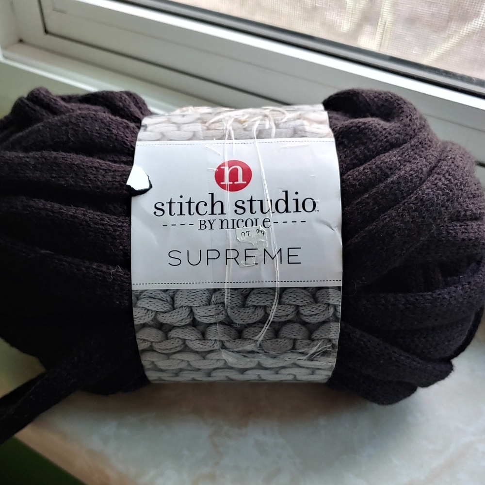 Stitch Studio By Nicole Supreme Jumbo Yarn
